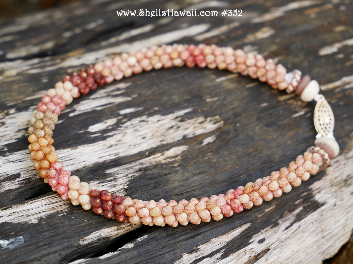 kahelelani poepoe bracelet