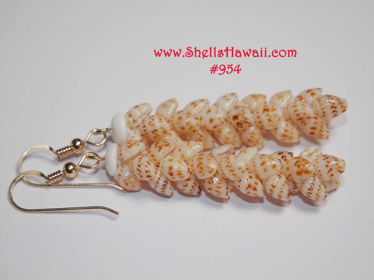 Momi shell earrings 