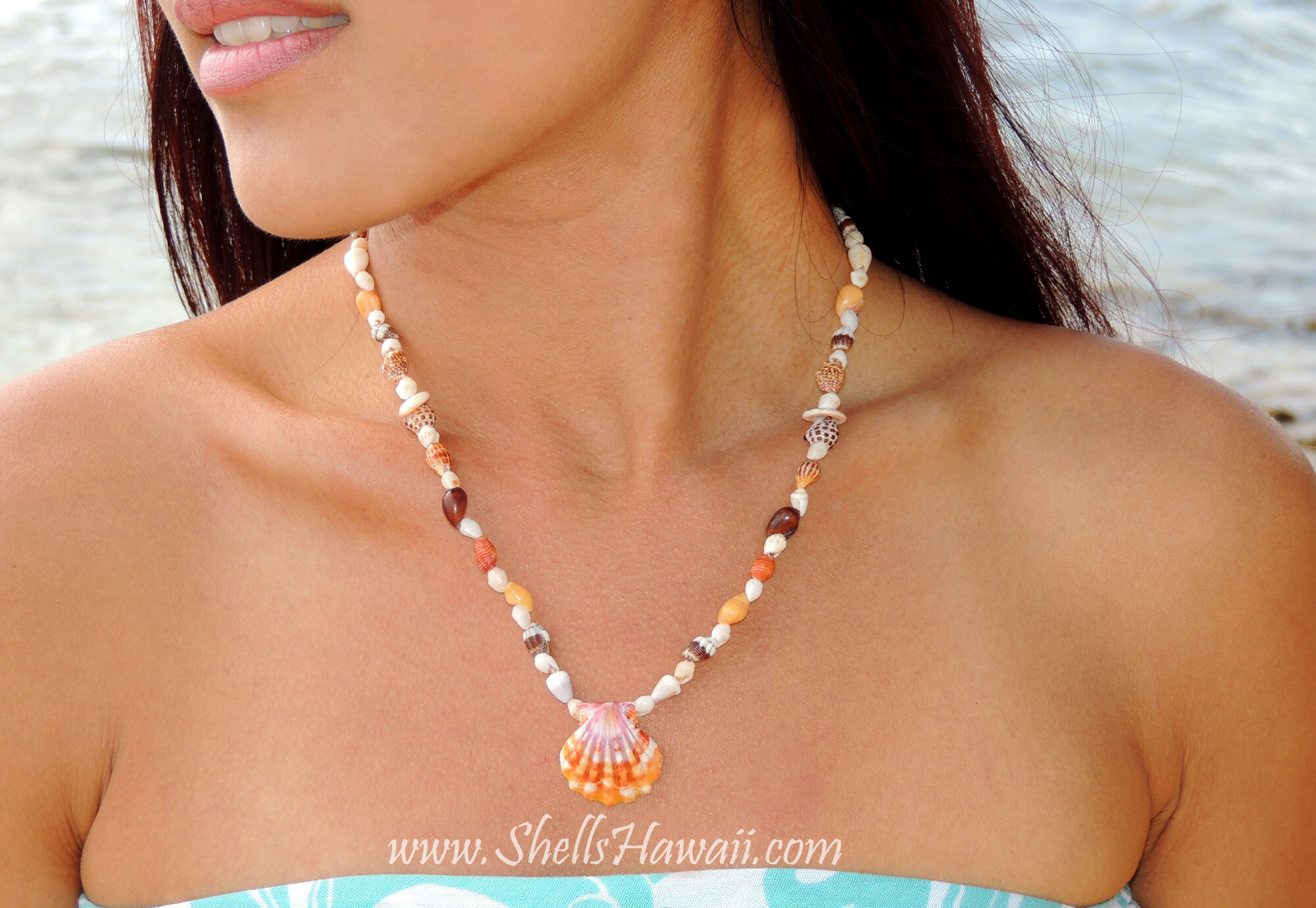 Hawaiian seashell necklace 