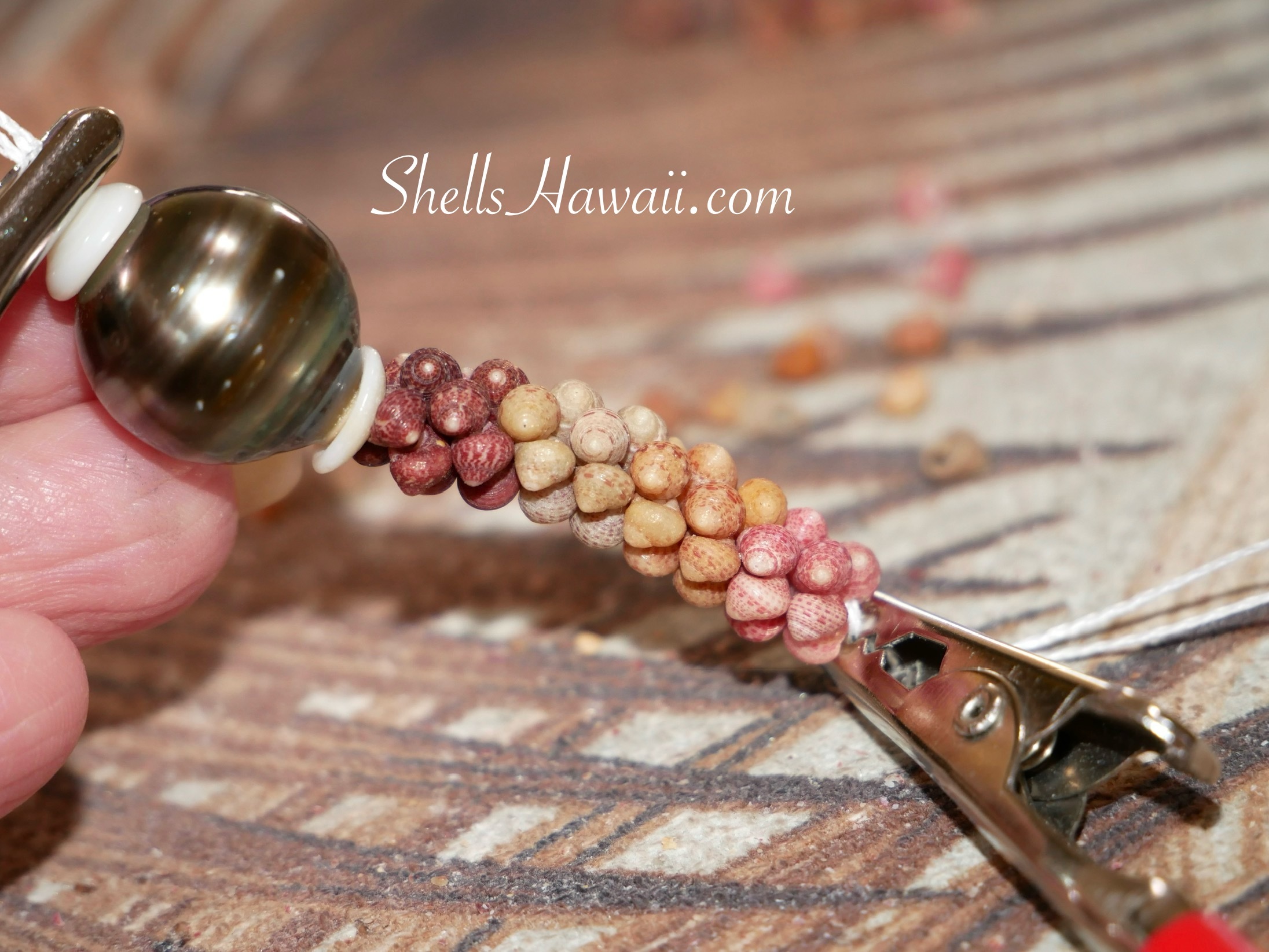 Kahelelani shells poepoe style 