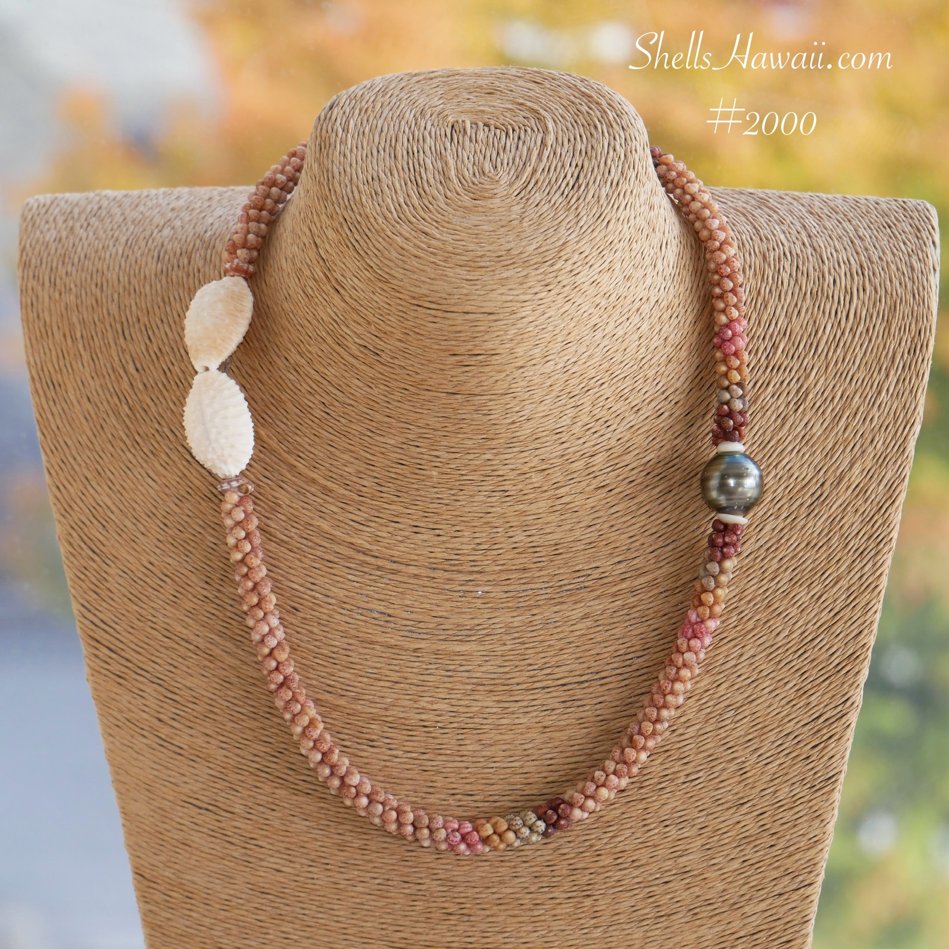 kahelelani shell necklace 
