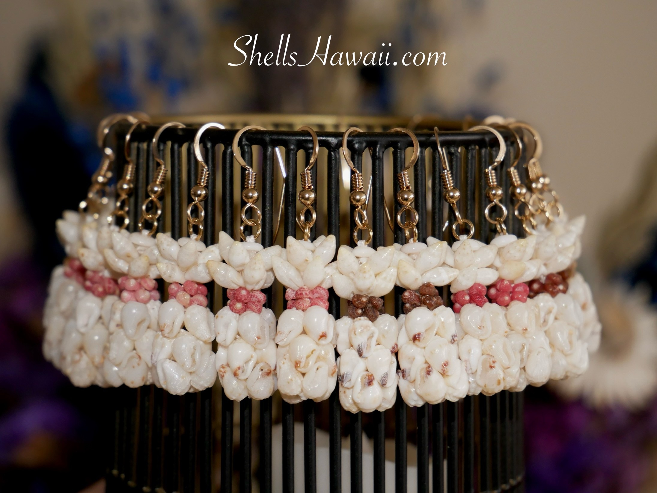 Hawaiian pineapple made with Niihau shells