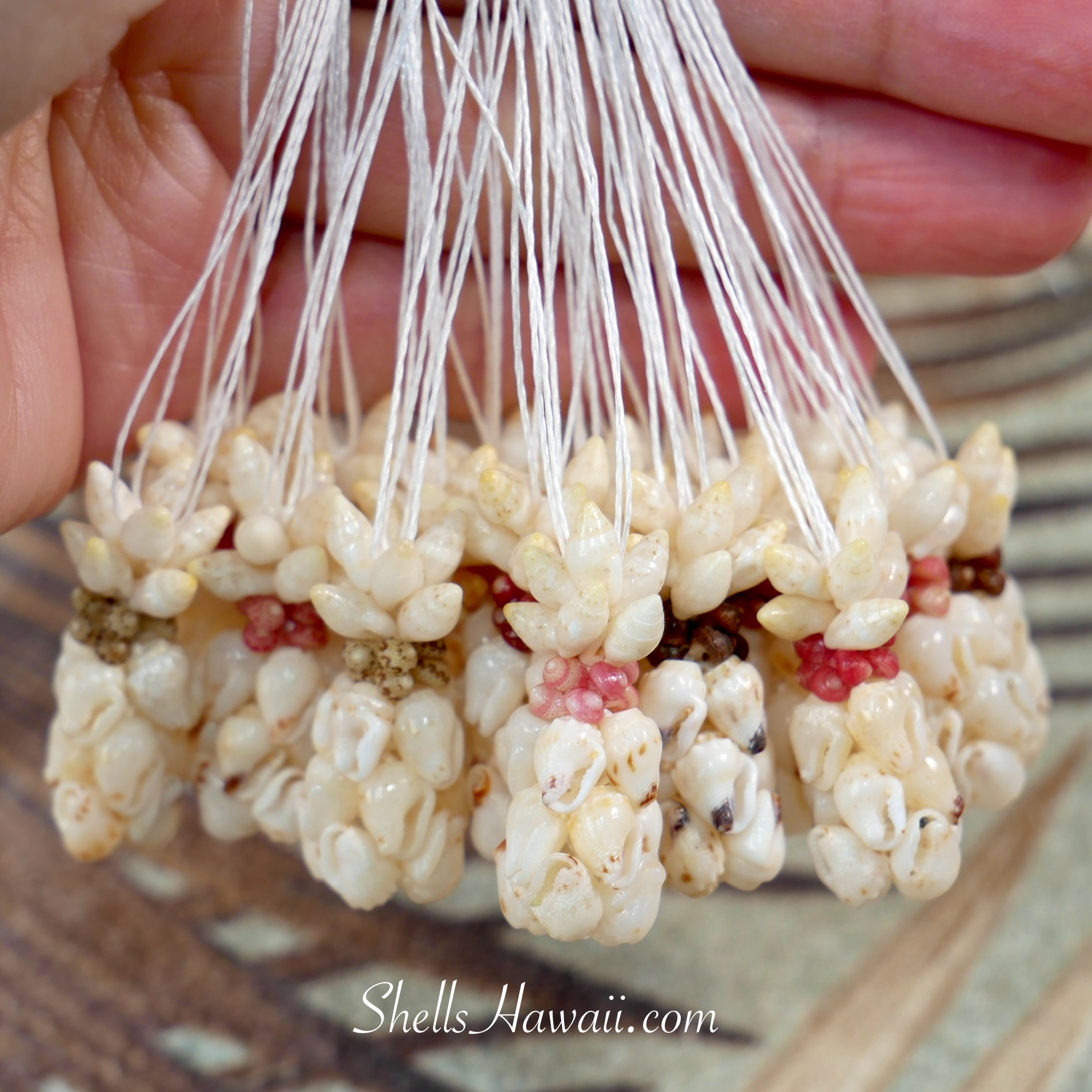 Hawaiian pineapple made from Niihau shells